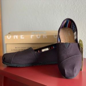 Classic Women’s Toms - Black Canvas / Black Sole